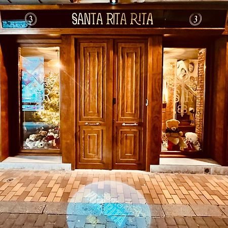 Santa Rita Rita B&Boutique タラベラ・デ・ラ・レイナ エクステリア 写真