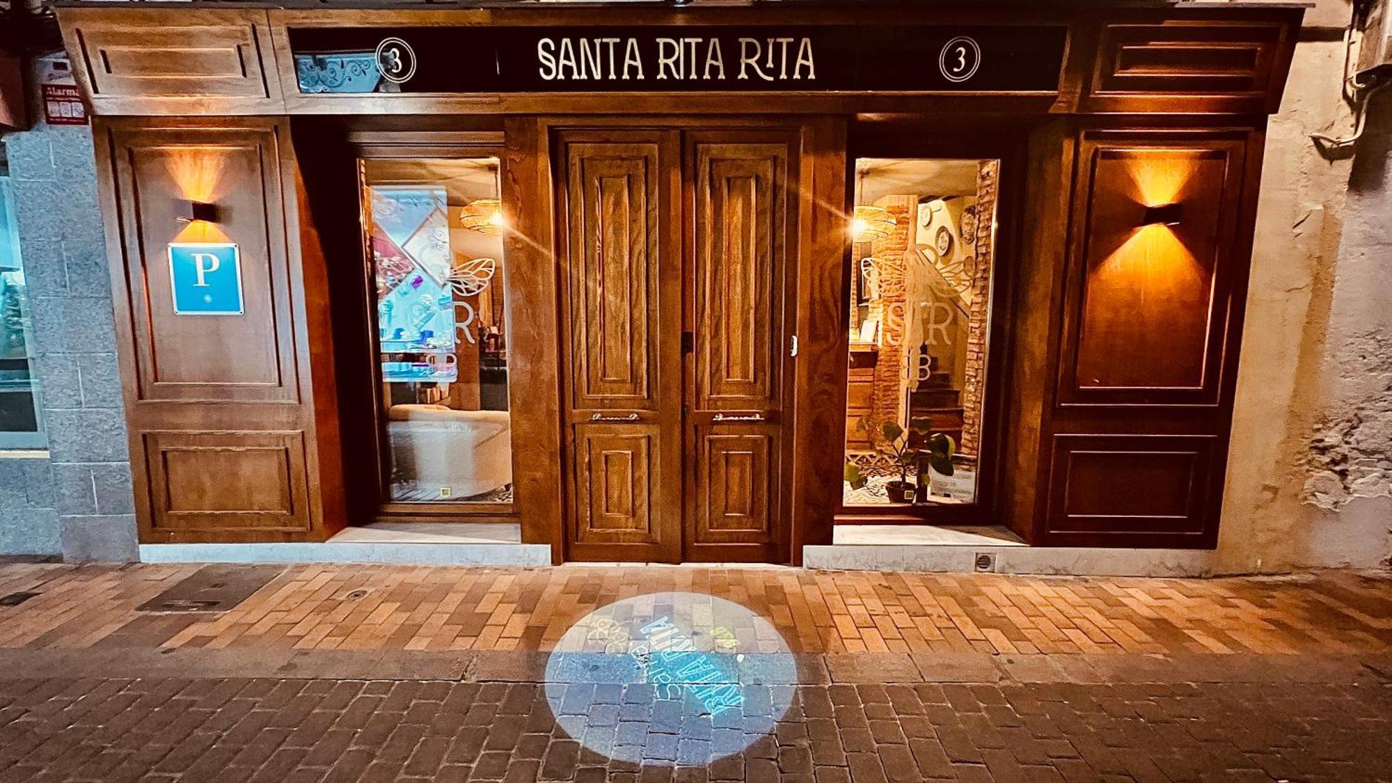Santa Rita Rita B&Boutique タラベラ・デ・ラ・レイナ エクステリア 写真